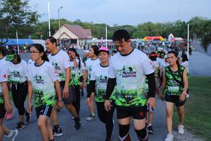 BIB: 
                            <button type="button" onclick="openModal(3631097)" class="btn btn-primary btn-sm float-right btn-popup" data-toggle="modal" data-target=".modal-high-quality">
                        <i class="fas fa-shopping-cart"></i> Add to Cart
                    </button>
                                            <button type="button" onclick="isThisMe(3631097, true)" class="btn btn-success btn-sm float-right btn-popup btn-isme hidden" data-toggle="tooltip" data-placement="bottom" title="นี่คือรูปของคุณใช่ไหม คลิกที่นี่เพื่อเอาเข้าอัลบั้ม">
                        <i class="fas fa-plus"></i> Add to album
                    </button>
                    <button type="button" onclick="isThisMe(3631097, false)" class="btn btn-warning btn-sm float-right btn-popup btn-isnotme hidden">
                        <i class="fas fa-ban"></i> Remove from album
                    </button>